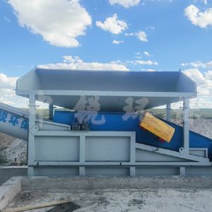 内蒙古振动式砂石分离机安装完工